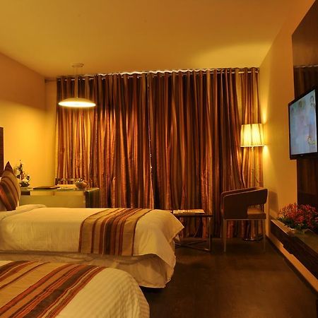 Hotel The Arcadia à Coimbatore Extérieur photo