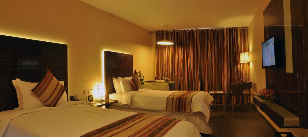 Hotel The Arcadia à Coimbatore Extérieur photo