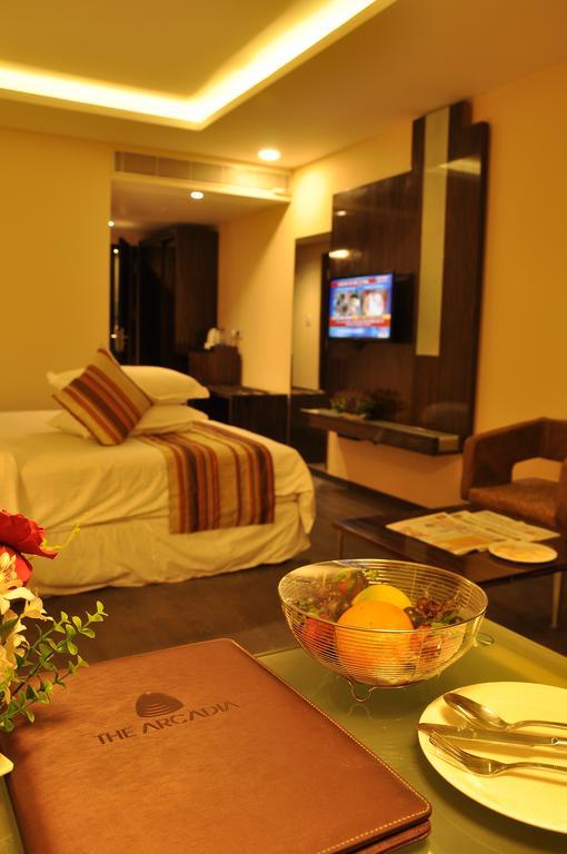 Hotel The Arcadia à Coimbatore Extérieur photo