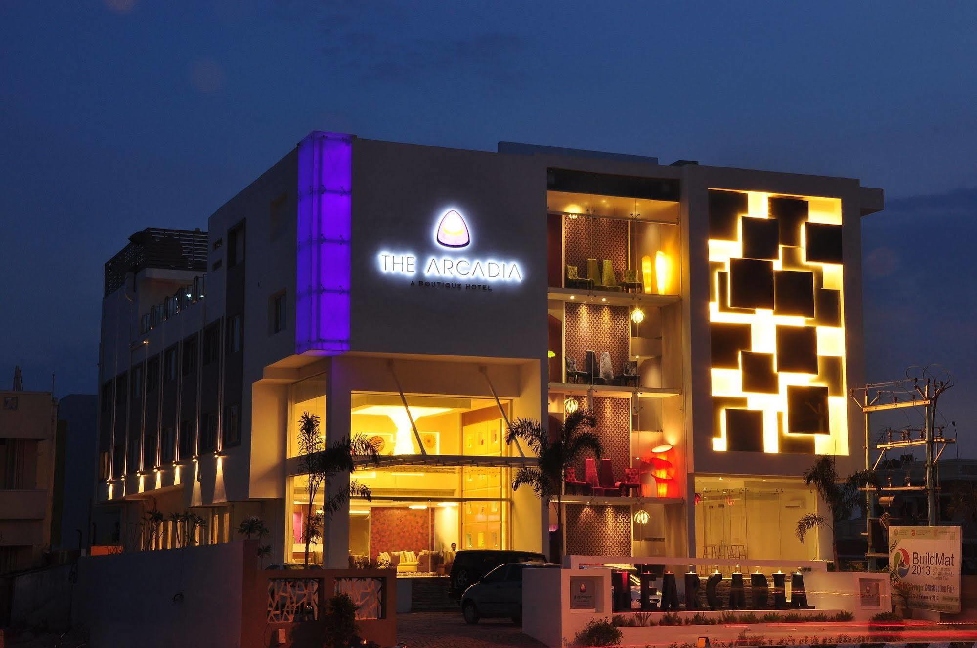Hotel The Arcadia à Coimbatore Extérieur photo